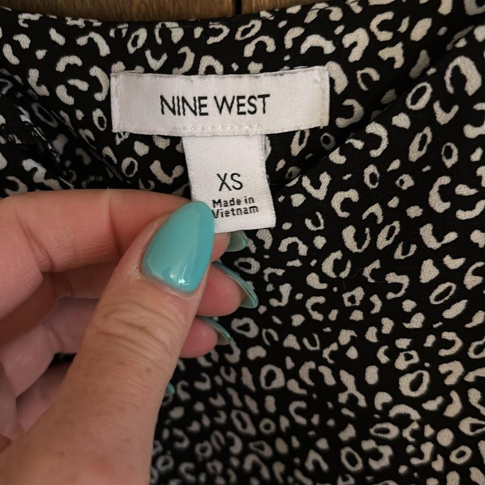 Nine West Black and White Women's Top - Picture 2 of 5